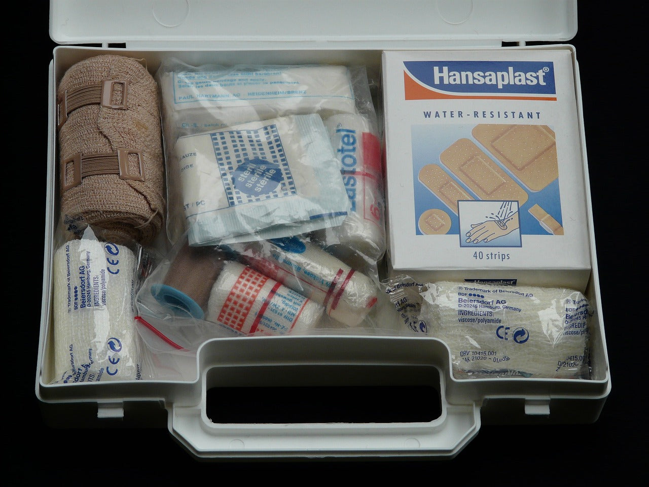 Your Pet First Aid Kit: 5 Essentials to Include