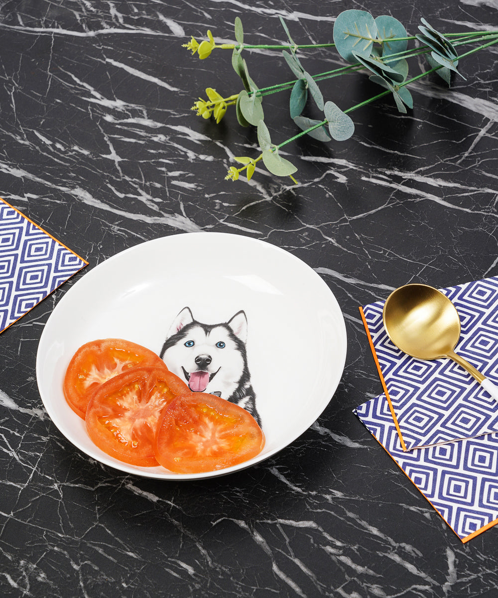 Pet Portrait Porcelain Middle Print 8" Plate Set - Husky on table