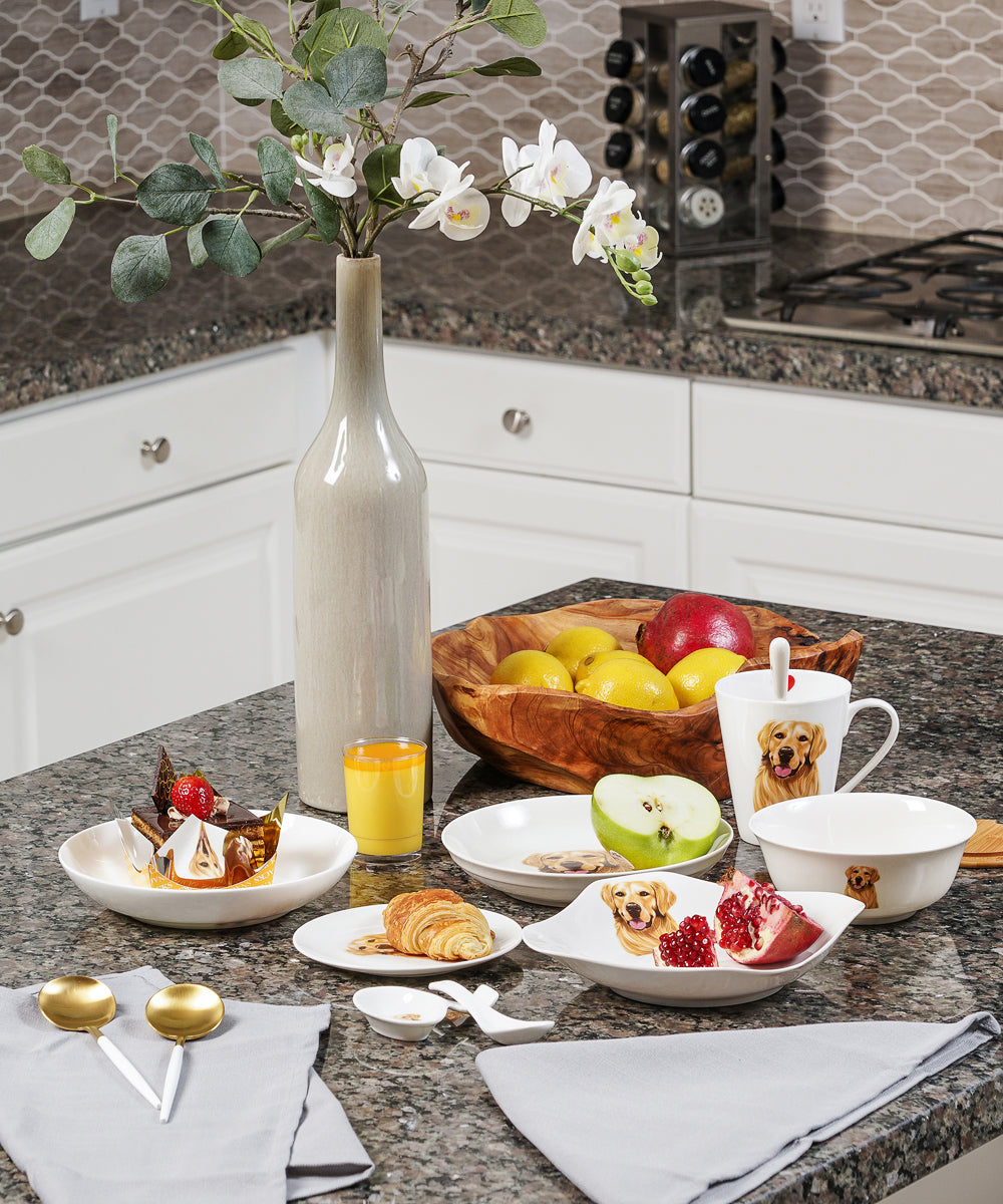 Pet Portrait Porcelain Dinnerware 11-Piece Set - Golden Retriever
