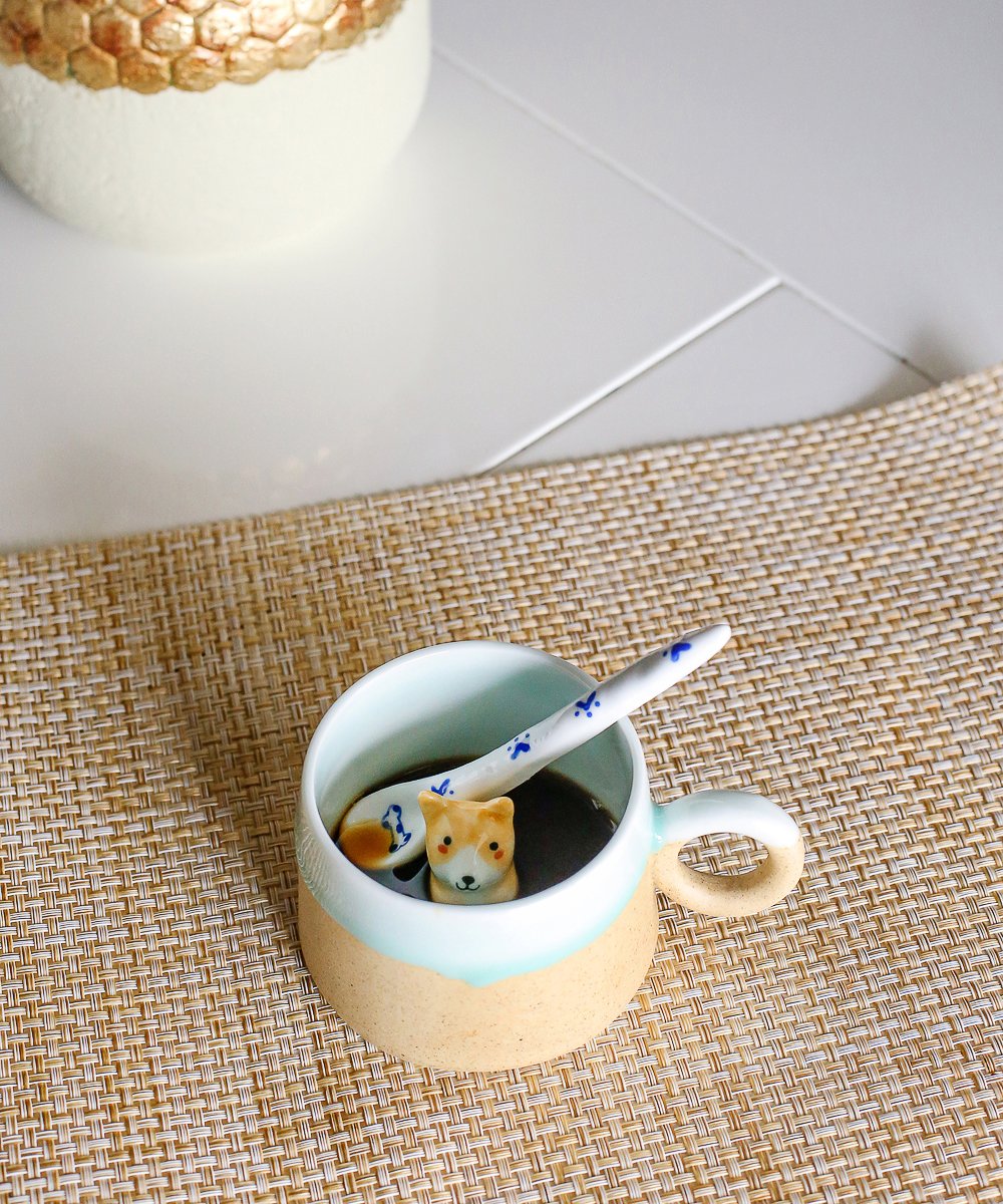 Handmade Chinaware Sitting Corgi Mug on table
