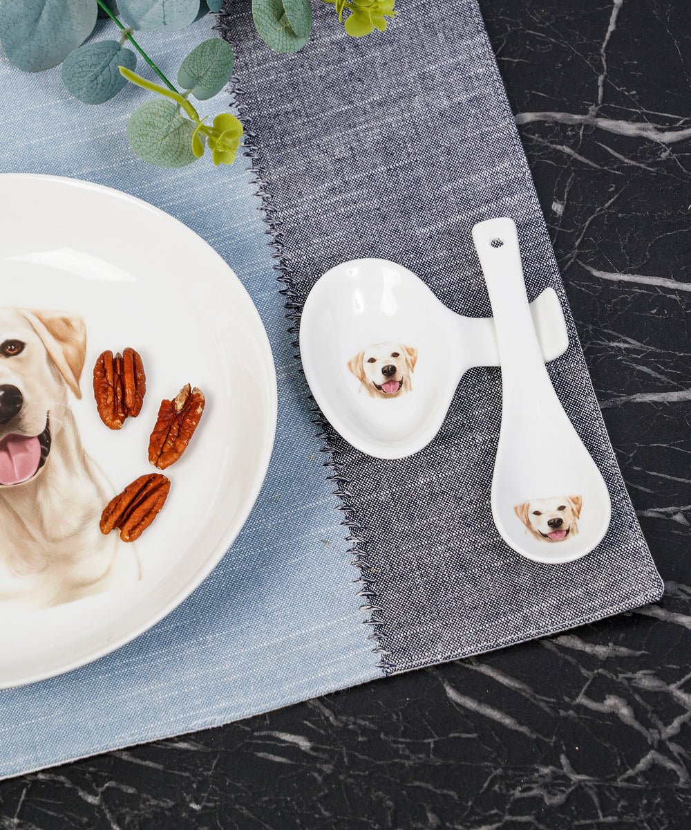 Labrador porcelain spoon and rest on kitchen counter