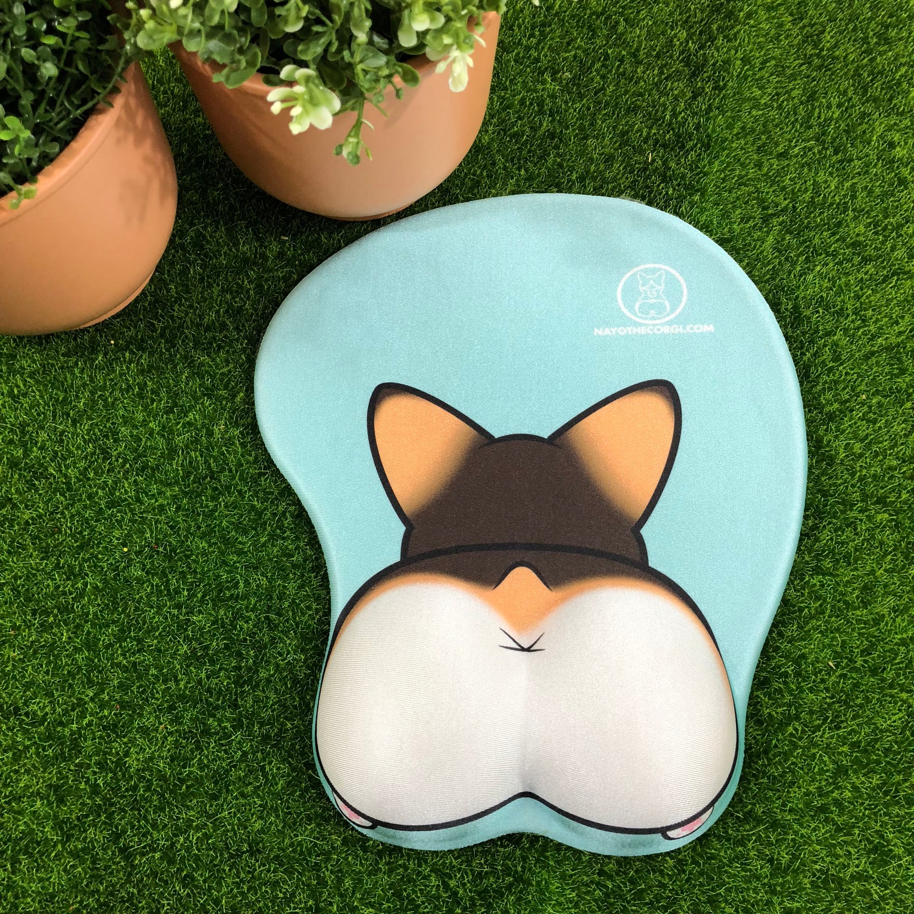 Tri Color 3D Corgi Butt handrest Mouse Pad With Green Background